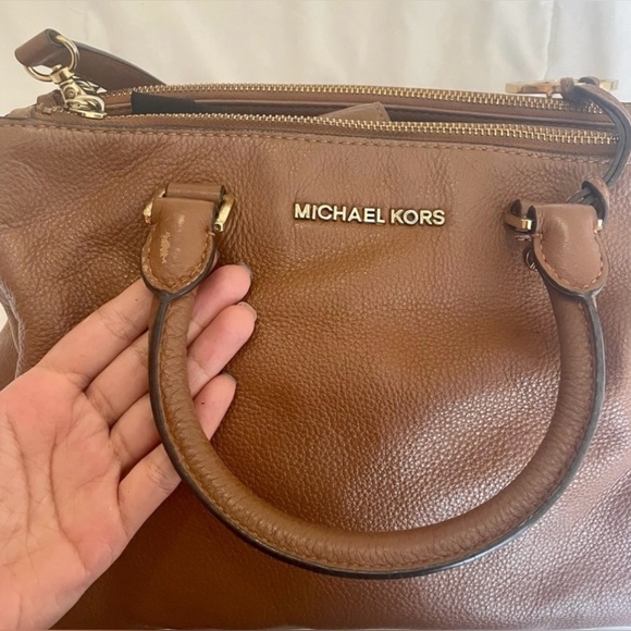 Michael Kors Brown Leather Shoulder Bag - Picture 4 of 10